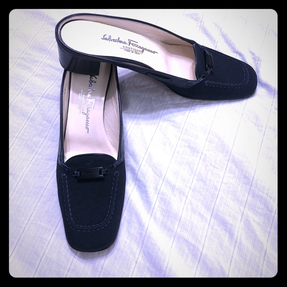 Salvatore Ferragamo size 7 narrow backless shoes